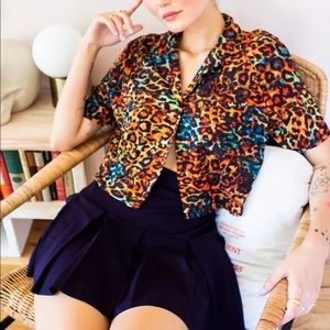 Urban Outfitters cropped leopard print button down collared shirt size small